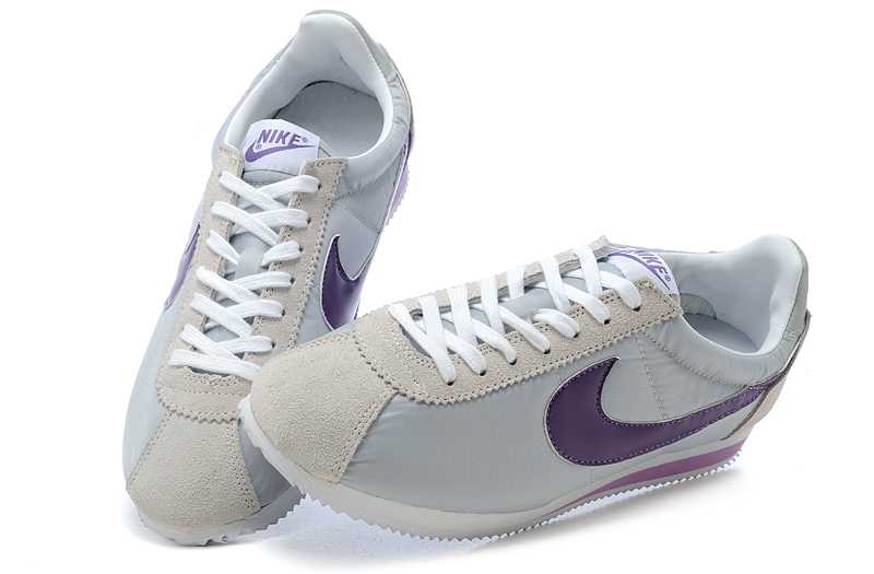 nike cortez blanche mode pascher nike classic cortez nylon 09 us10,eur44,uk9 mode